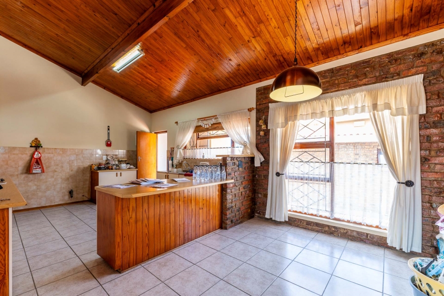 3 Bedroom Property for Sale in Hartenbos Central Western Cape